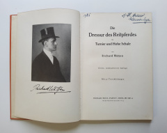 Die Dressur des Reitpferdes für Turnier und Hohe Schule.